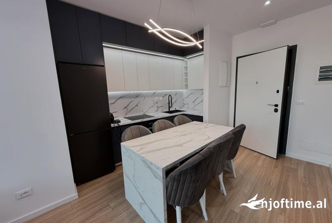 Shtepi me qera Apartament ne Tirane, 2+1, Mobilimi E mobiluar, Pagesa 1,500  Euro.