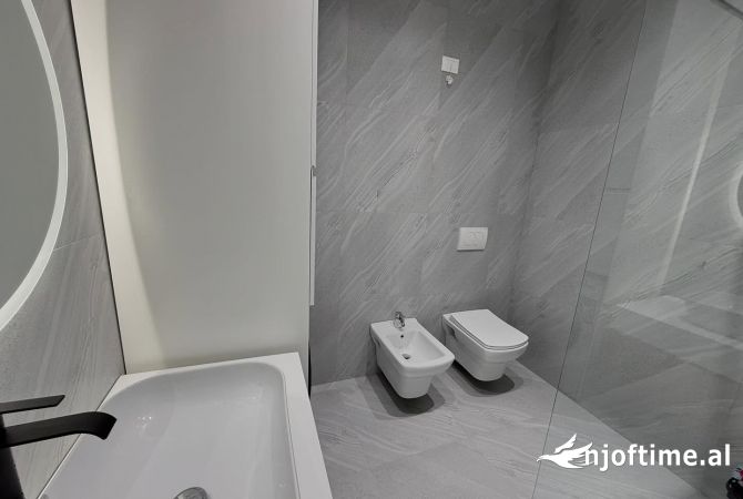 Shtepi me qera Apartament ne Tirane, 2+1, Mobilimi E mobiluar, Pagesa 1,500  Euro.