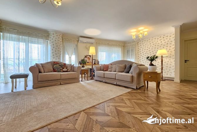 Shtepi me qera 2+1 ne Tirane - 1,000 Euro