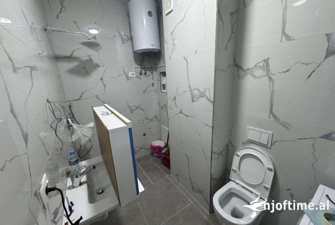 Shtepi me qera Apartament ne Tirane, 1+1, Mobilimi E mobiluar, Pagesa 600  Euro.