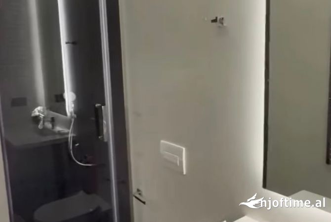 Shtepi me qera Apartament ne Tirane, 1+1, Mobilimi E mobiluar, Pagesa 1,000  Euro.