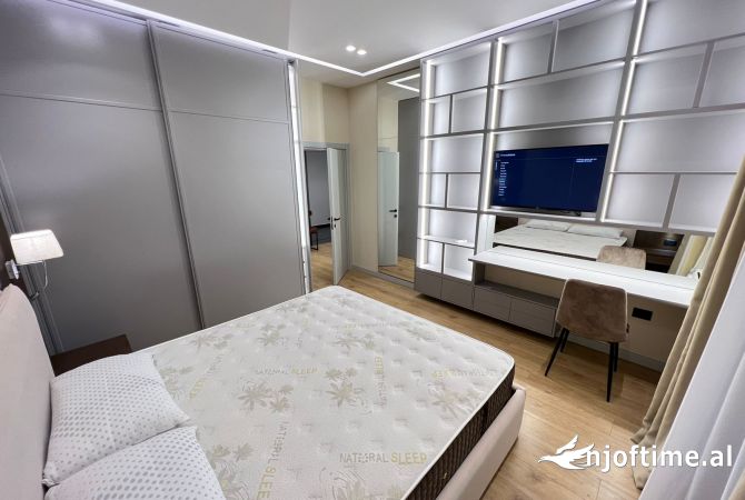 Shtepi me qera Apartament ne Tirane, 1+1, Mobilimi E mobiluar, Pagesa 1,000  Euro.