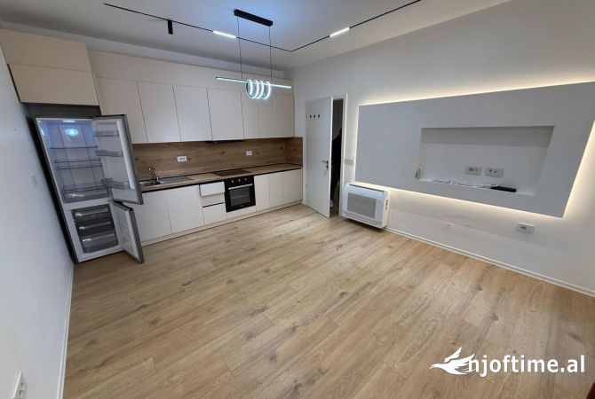 Shtepi me qera Apartament ne Tirane, 2+1, Mobilimi E mobiluar, Pagesa 500  Euro.