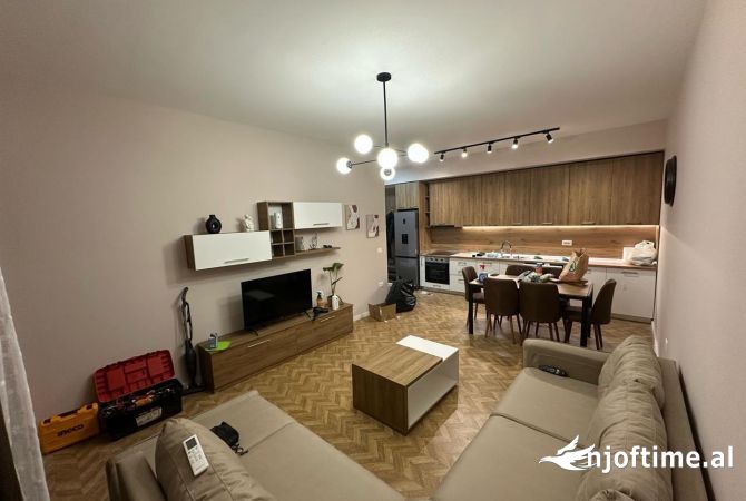 Shtepi me qera 1+1 ne Tirane - 550 Euro