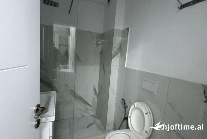 Shtepi me qera Apartament ne Tirane, 1+1, Mobilimi E mobiluar, Pagesa 400  Euro.