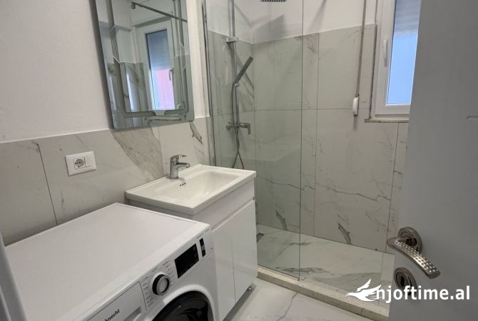 Shtepi me qera Apartament ne Tirane, 1+1, Mobilimi E mobiluar, Pagesa 400  Euro.