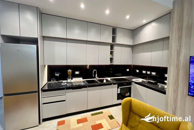 Shtepi me qera Apartament ne Tirane, 2+1, Mobilimi E mobiluar, Pagesa 1,600  Euro.