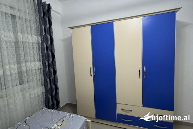 Shtepi me qera Apartament ne Tirane, 2+1, Mobilimi E mobiluar, Pagesa 500  Euro.