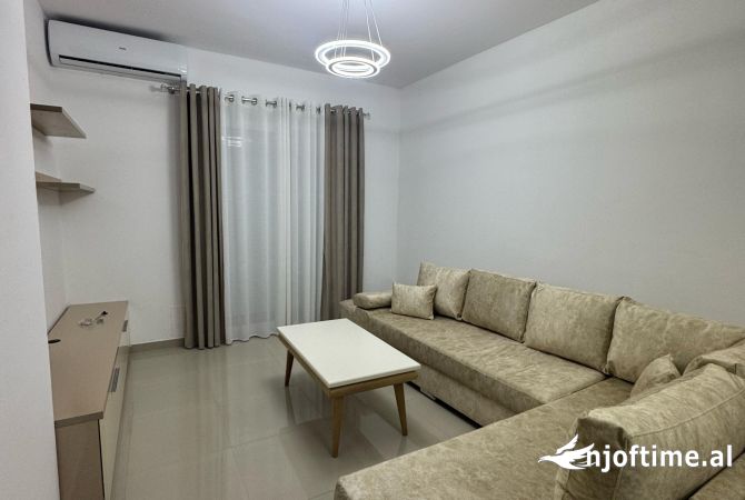Shtepi me qera 2+1 ne Tirane - 500 Euro