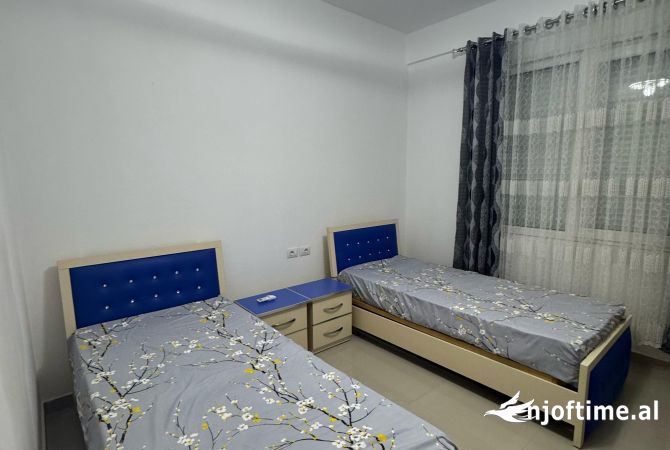 Shtepi me qera Apartament ne Tirane, 2+1, Mobilimi E mobiluar, Pagesa 500  Euro.