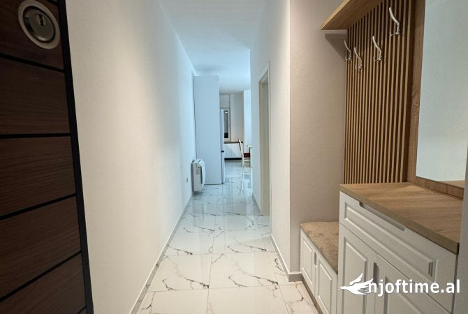 Shtepi me qera Apartament ne Tirane, 2+1, Mobilimi E mobiluar, Pagesa 500  Euro.