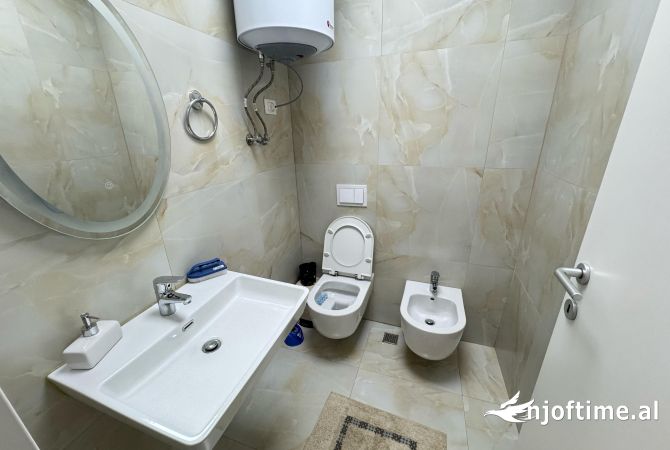 Shtepi me qera Apartament ne Tirane, 2+1, Mobilimi E mobiluar, Pagesa 750  Euro.