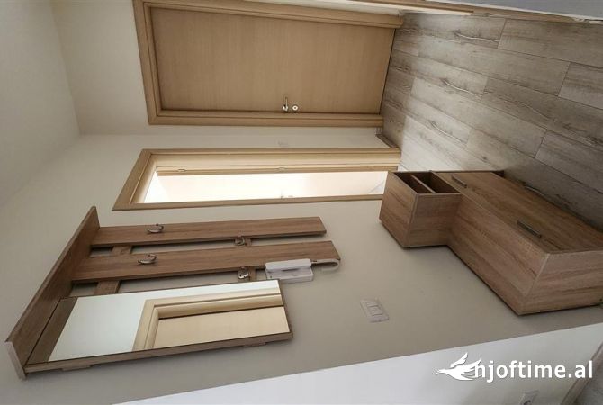Shtepi me qera Apartament ne Tirane, 2+1, Mobilimi E mobiluar, Pagesa 700  Euro.
