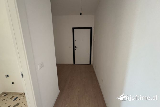 Shtepi me qera Apartament ne Tirane, 2+1, Mobilimi Bosh, pa mobiluar, Pagesa 550  Euro.