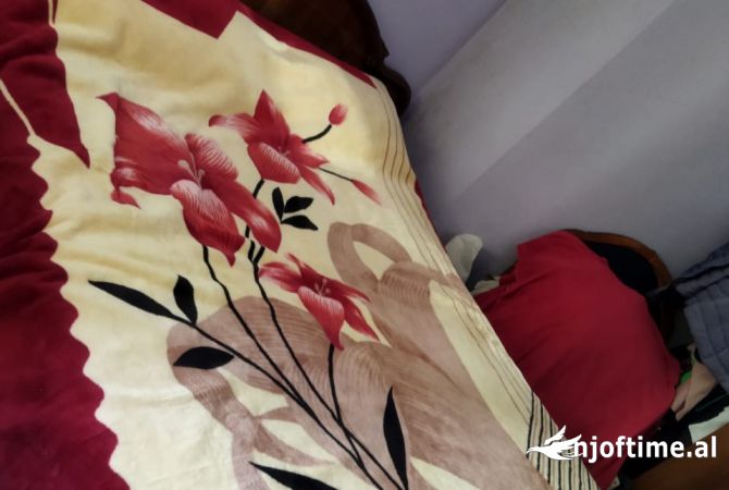 Shtepi me qera 2+1 ne Tirane - 35,000 Leke