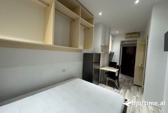 Shtepi me qera Apartament ne Tirane, Garsoniere, Mobilimi E mobiluar, Pagesa 400  Euro.