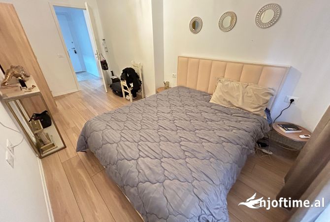 Shtepi me qera Apartament ne Tirane, 1+1, Mobilimi E mobiluar, Pagesa 380  Euro.