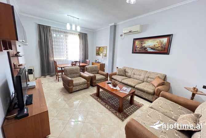 Shtepi me qera 2+1 ne Tirane - 700 Euro