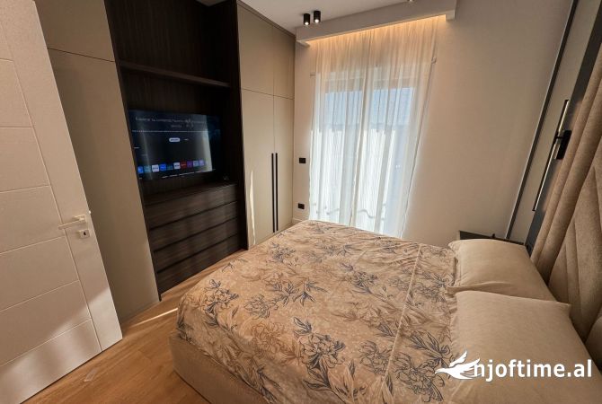 Shtepi me qera Apartament ne Tirane, 1+1, Mobilimi E mobiluar, Pagesa 800  Euro.
