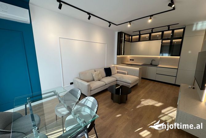 Shtepi me qera Apartament ne Tirane, 1+1, Mobilimi E mobiluar, Pagesa 800  Euro.