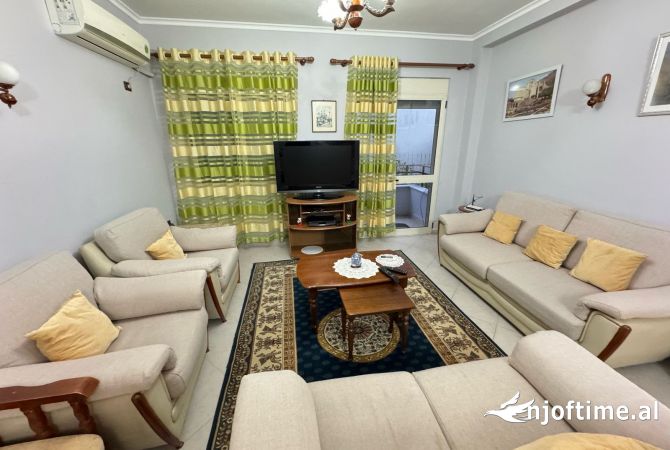 Shtepi me qera 2+1 ne Tirane - 600 Euro