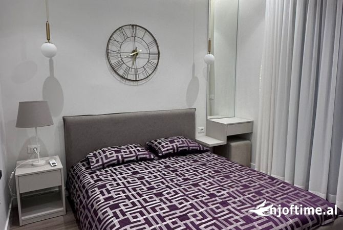 Shtepi me qera Apartament ne Tirane, 1+1, Mobilimi E mobiluar, Pagesa 650  Euro.