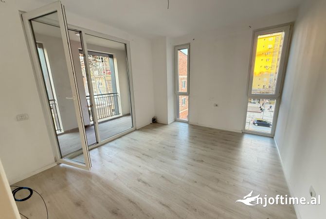 Shtepi me qera 2+1 ne Tirane - 700 Euro