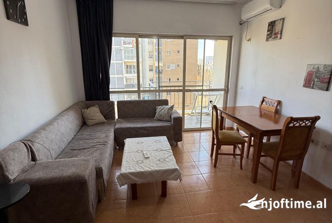 Shtepi me qera 1+1 ne Tirane - 39,000 Leke