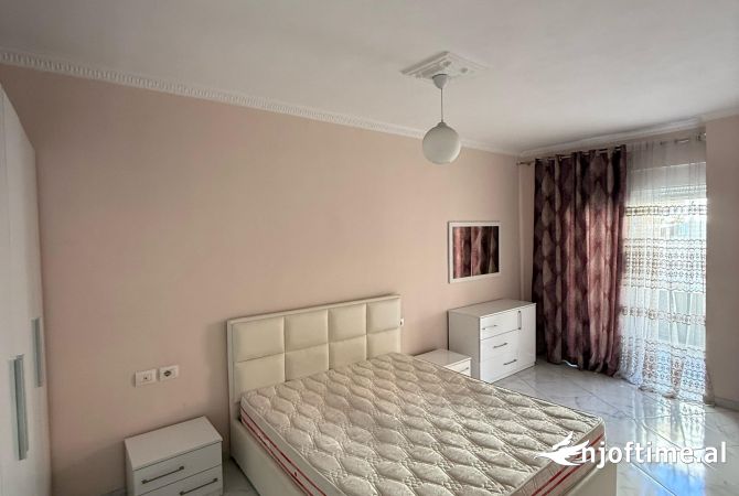 Shtepi me qera 2+1 ne Tirane - 450 Euro