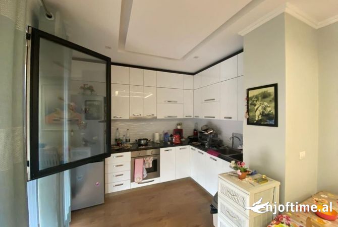Shtepi me qera 1+1 ne Tirane - 55,000 Leke