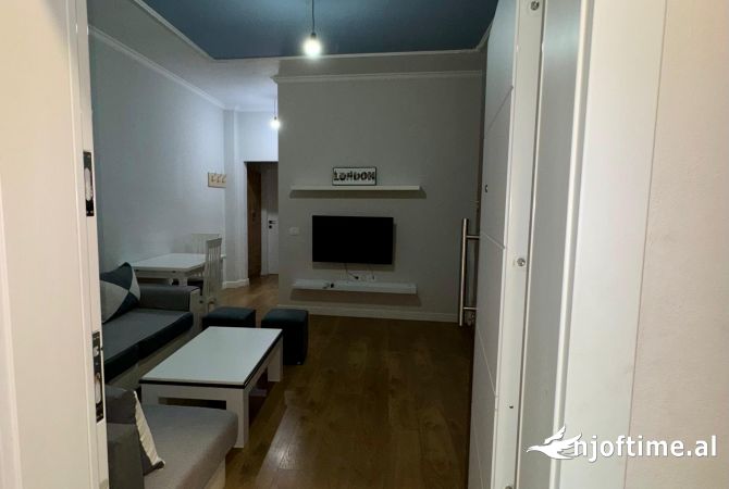Shtepi me qera 1+1 ne Tirane - 35,000 Leke