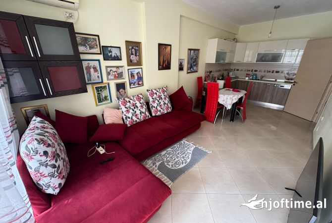 Shtepi ne shitje 1+1 ne Tirane - 90,000 Euro