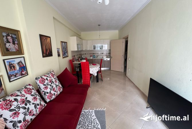Shtepi ne shitje 1+1 ne Tirane - 90,000 Euro