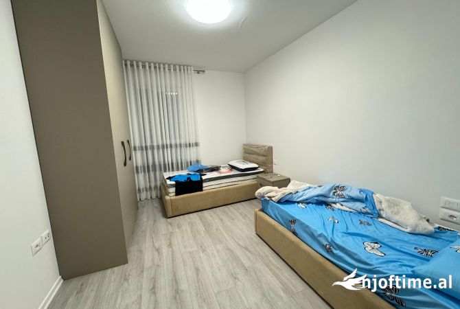 Shtepi me qera Apartament ne Tirane, 2+1, Mobilimi E mobiluar, Pagesa 730  Euro.