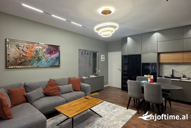 Shtepi me qera 2+1 ne Tirane - 550 Euro