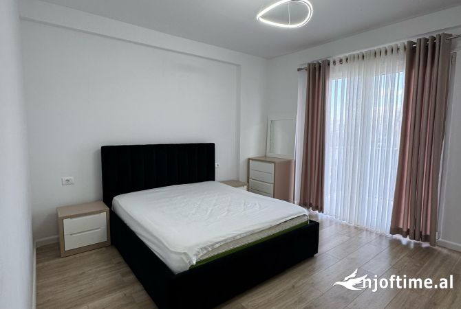 Shtepi me qera Apartament ne Tirane, 2+1, Mobilimi E mobiluar, Pagesa 530  Euro.