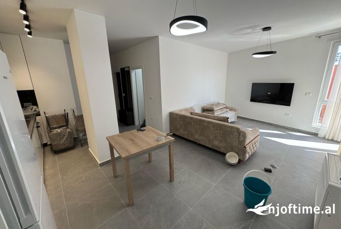 Shtepi me qera 1+1 ne Tirane - 600 Euro