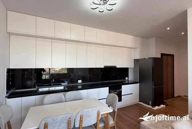 Shtepi me qera 2+1 ne Tirane - 500 Euro