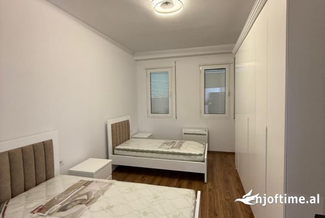 Shtepi me qera Apartament ne Tirane, 2+1, Mobilimi E mobiluar, Pagesa 500  Euro.