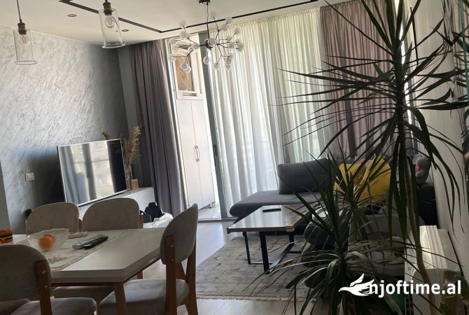 Shtepi ne shitje 2+1 ne Tirane - 240,000 Euro