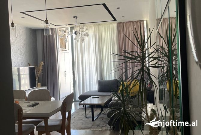 Shtepi ne shitje 2+1 ne Tirane - 240,000 Euro