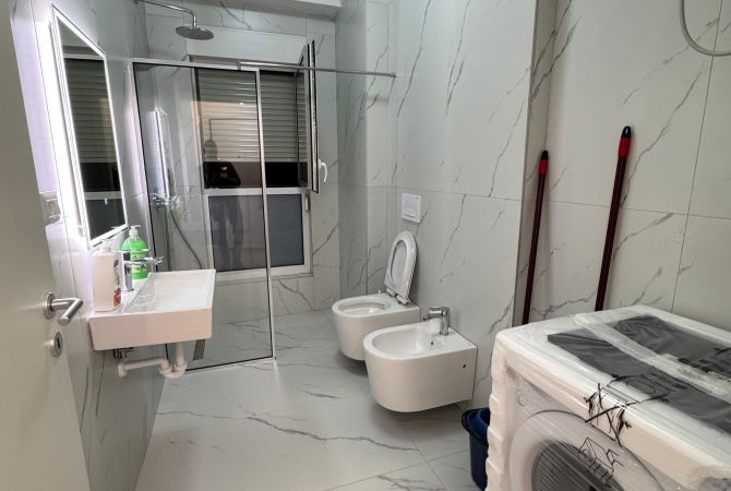 Shtepi me qera Apartament ne Tirane, 1+1, Mobilimi E mobiluar, Pagesa 400  Euro.