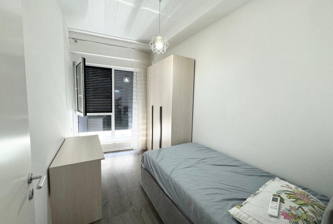 Shtepi me qera Apartament ne Tirane, 2+1, Mobilimi E mobiluar, Pagesa 700  Euro.