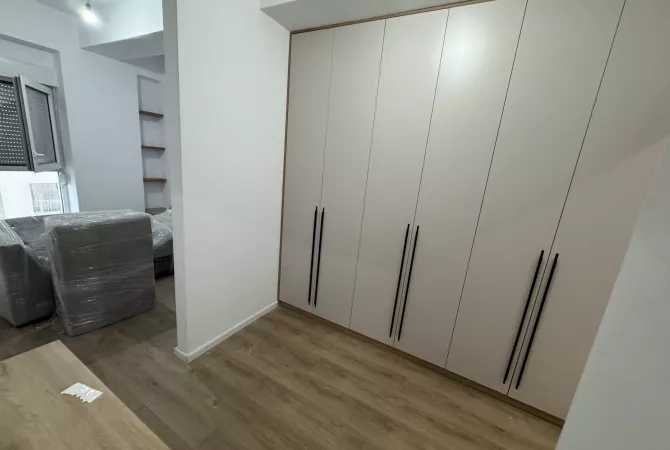 Shtepi me qera Apartament ne Tirane, 2+1, Mobilimi E mobiluar, Pagesa 600  Euro.