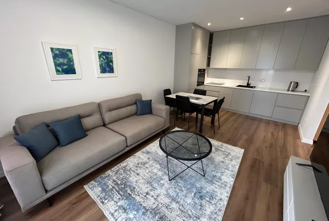 Shtepi me qera 2+1 ne Tirane - 750 Euro