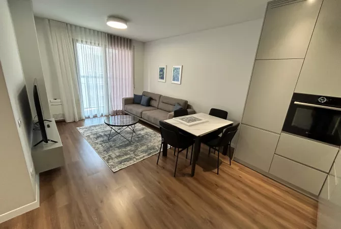 Shtepi me qera 2+1 ne Tirane - 750 Euro