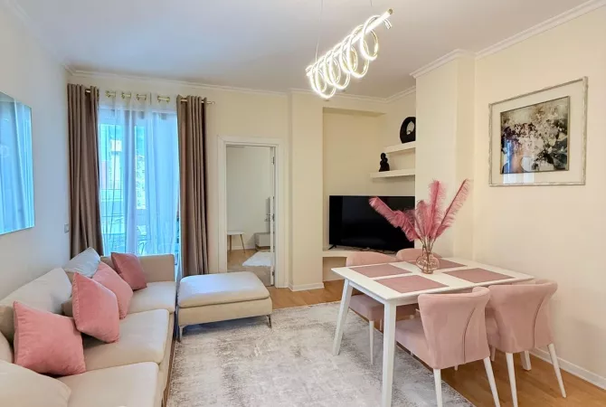 Shtepi me qera 2+1 ne Tirane - 1,200 Euro