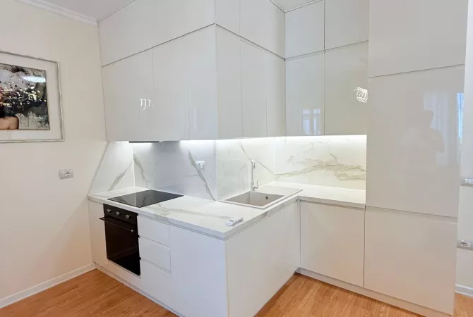 Shtepi me qera Apartament ne Tirane, 2+1, Mobilimi E mobiluar, Pagesa 1,200  Euro.