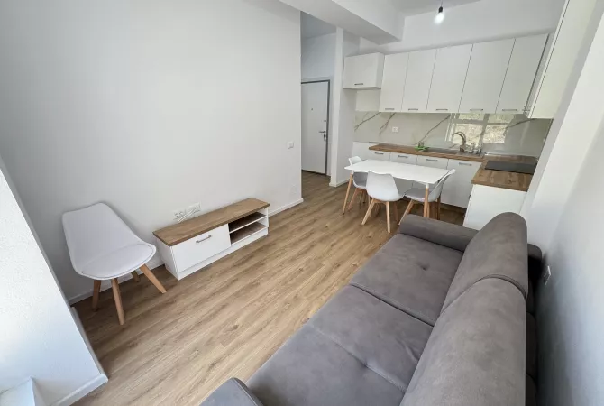Shtepi me qera 1+1 ne Tirane - 400 Euro