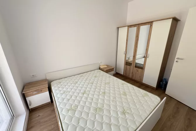 Shtepi me qera Apartament ne Tirane, 1+1, Mobilimi E mobiluar, Pagesa 400  Euro.